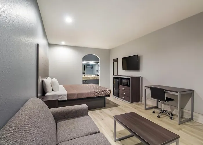Americas Best Value Platinum Inn & Suites