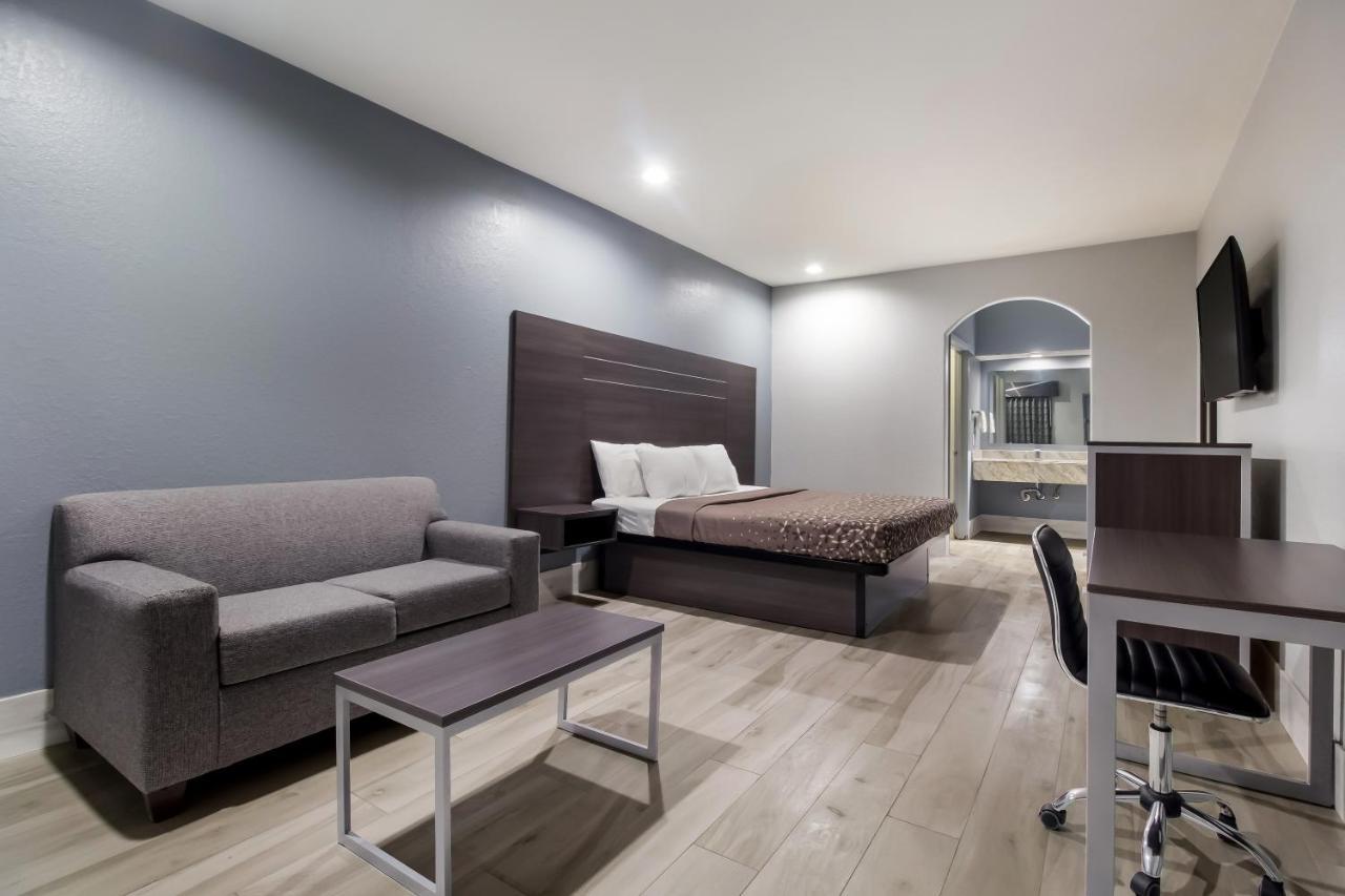 Americas Value Platinum & Hotel Aldine